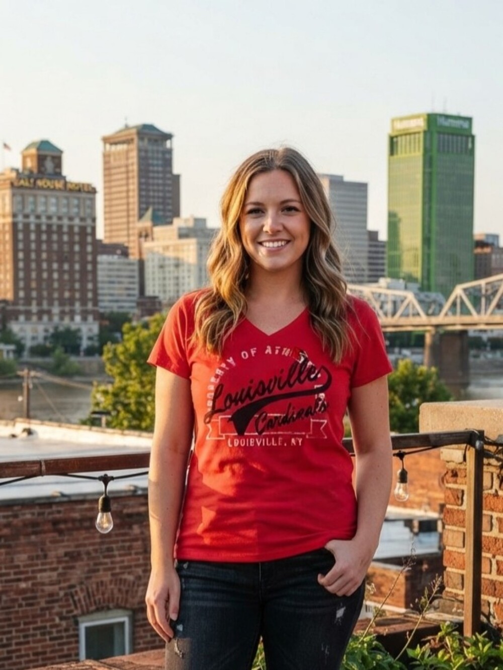 Russell Athletic Women's T-Shirt Red Louisville Cardinals V-Neck Size M (8-10